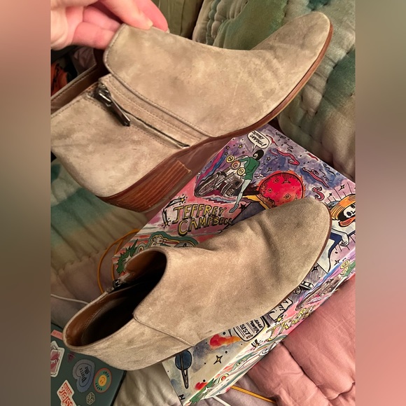 Sam Edelman Petty Chelsea Boots in Putty size 10 - Picture 2 of 6